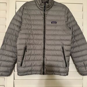 Patagonia Men's Light Gray Puffer Jacket